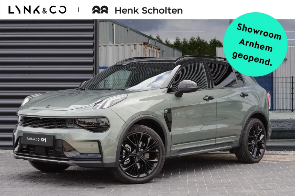 Lynk & Co 01 Mineral Green in Arnhem